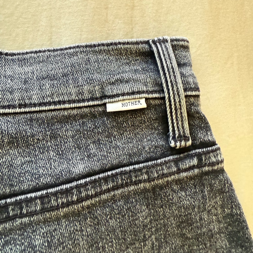 MOTHER Wrapper Patch Spingy Ankle Jogger Jeans (color: Train Stops) - Picture 5 of 7